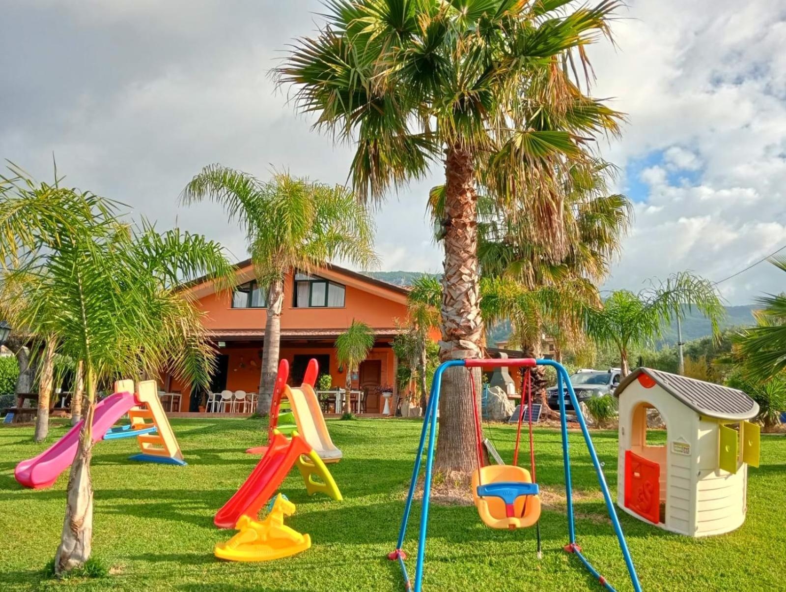 B&B Villa Molinari Restaurant E Baby Park Campagna Zewnętrze zdjęcie
