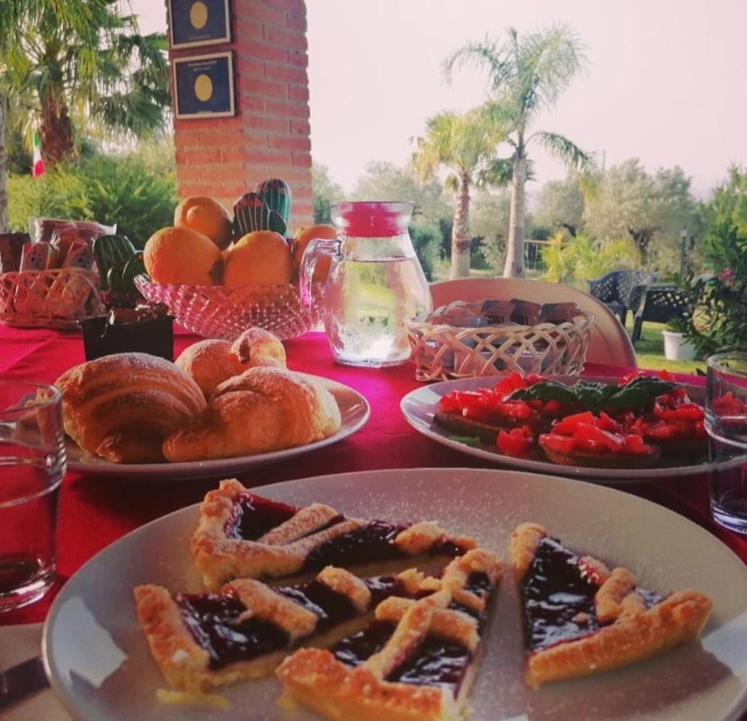 B&B Villa Molinari Restaurant E Baby Park Campagna Zewnętrze zdjęcie